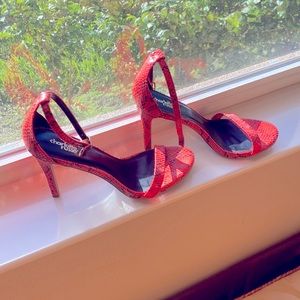 Gorgeous coral “snakeskin” sandals . Size 8